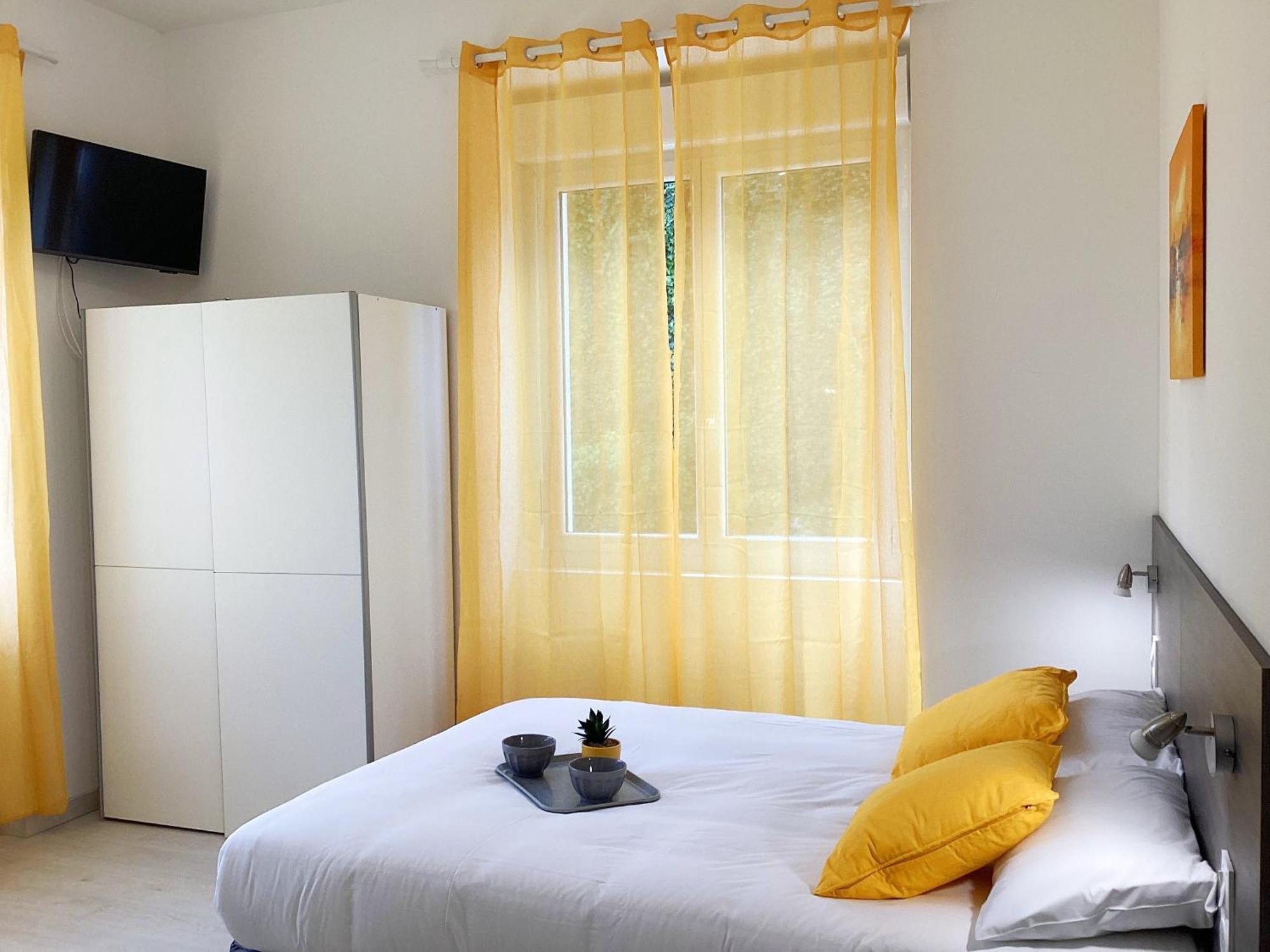 Appartement Stella 95 M2 Climatise Parking Proche Sanctuaires Lourdes Ngoại thất bức ảnh